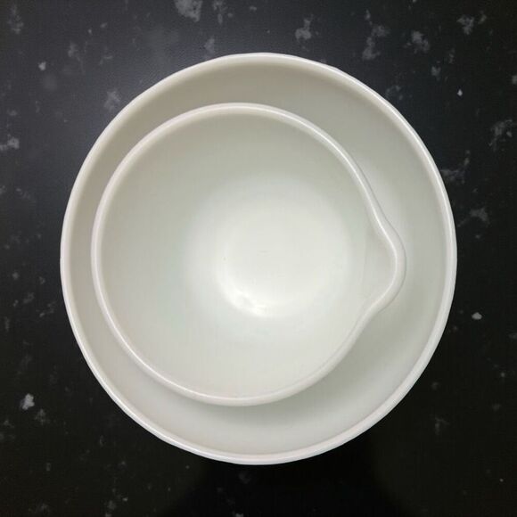 Set of 2 Vintage Pyrex for Hamilton Beach Milk Glass Mixing Bowls - Picture 5 of 10